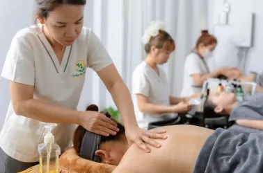 Massage Cổ Vai Gáy